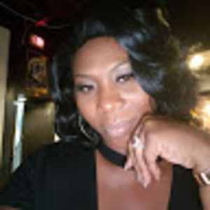 Meet your Posher, Ebony